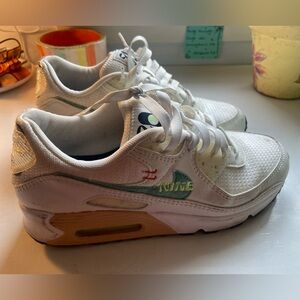 women’s size 7 air max